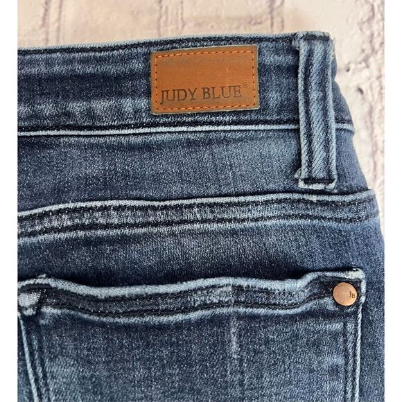 Judy Blue Women's 29 Distressed Skinny Jeans Dark Wash Stretchy Denim Classic - Picture 3 of 5